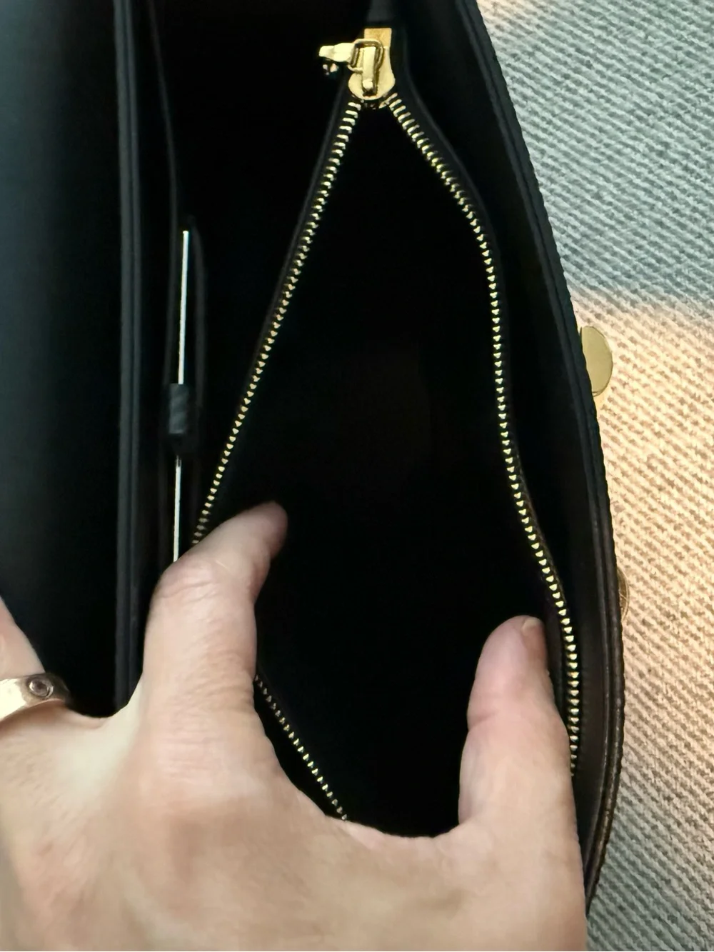 Louis Vuitton lv epi